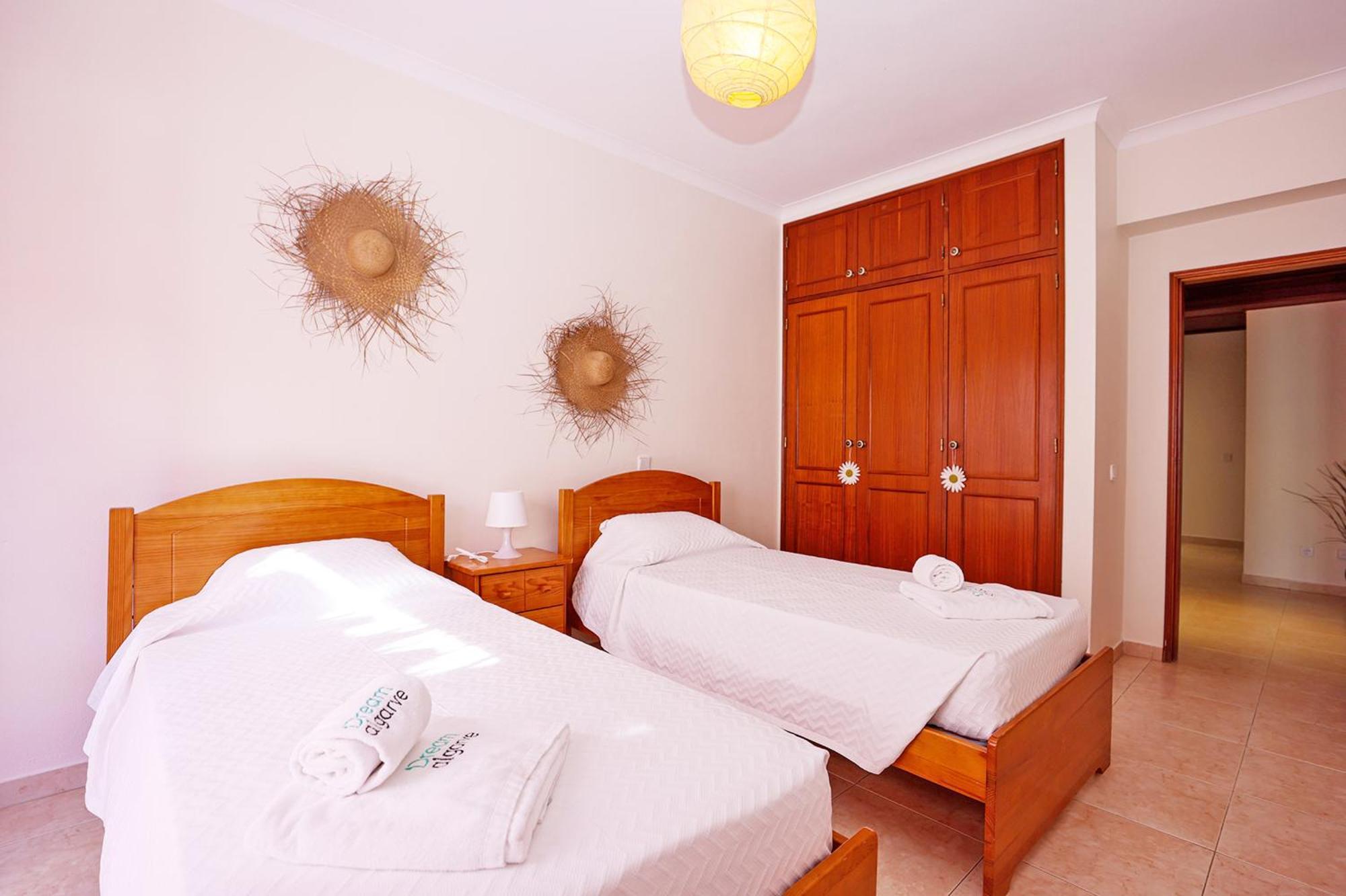 C25 - Town Center Apartment In לאגוּ‏ש מראה חיצוני תמונה